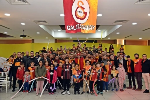 Galatasaray taraftar grubunun iftar yemeği büyük ilgi gördü
