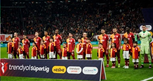 Galatasaray, UEFA Avrupa Ligi için Kadrosunu Güncelledi