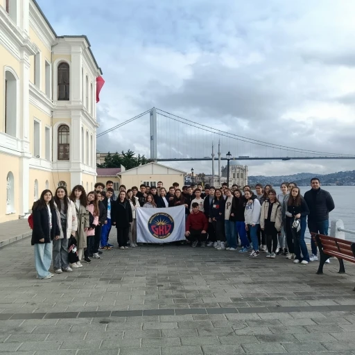 Gaziantep Kolej Vakfı Öğrencileri İstanbul’u mercek altına aldı
