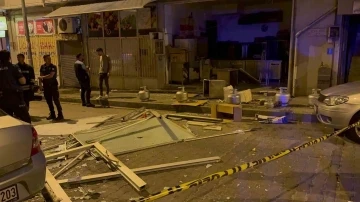 Gece yarısı korkutan patlama: ‘Bomba sandık’
