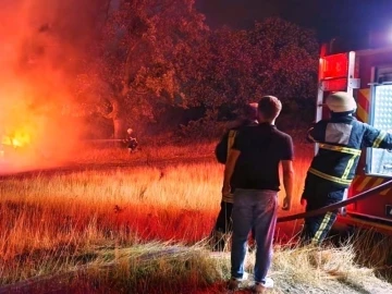 Gediz’de araç yangını
