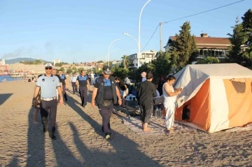 Gemlik sahillerinde çadır operasyonu
