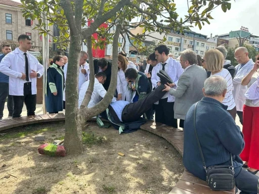 Giresun’da 14 Mart Tıp Bayramı töreninde Tıp Fakültesi Dekanı Ağar baygınlık geçirdi
