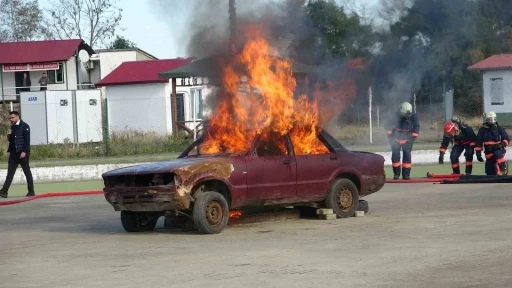 Giresun’da elektrikli araç yangınlarına karşı eğitim ve tatbikat düzenlendi
