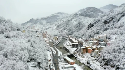 Giresun’un Dereli ilçesinde eğitime kar engeli
