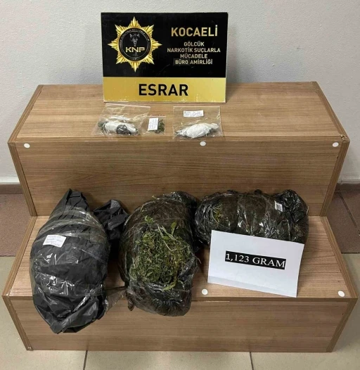 Gölcük’te 1 kilo 123 gram esrar ele geçirildi
