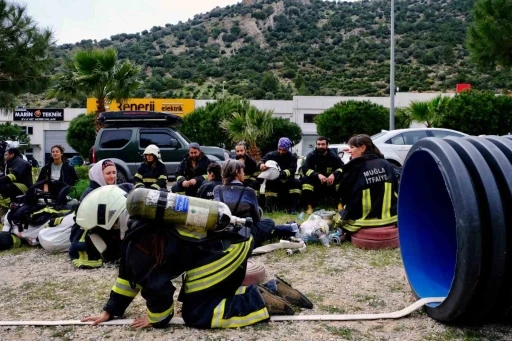 Gönüllü itfaiyeci eğitimleri devam ediyor
