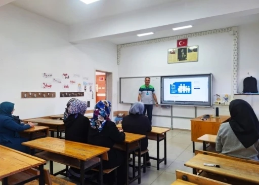 Hisarcık’ta Aile Okulu veli eğitimi seminerleri
