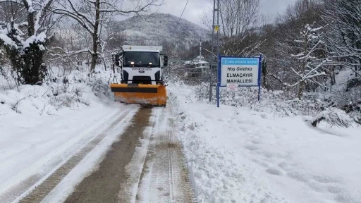 İnegöl Belediyesi, 80 personel 20 araçla sahada
