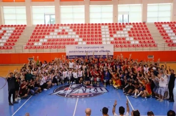 İşitme Engelliler Türkiye Hentbol Şampiyonası’nda birinciler belli oldu
