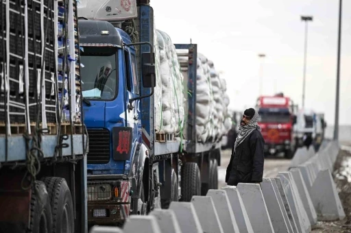 İsrail, Gazze’ye insani yardım girişini durdurdu
