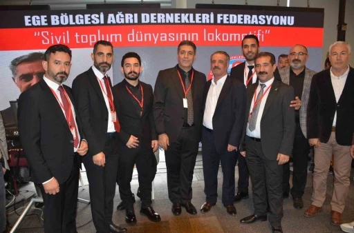 İzmir’deki Ağrılılar bir dönem daha Tekin Yalçın dedi
