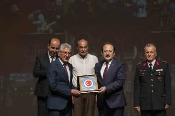 Jandarma Teşkilatı’nın 185. kuruluş yıldönümü Mersin’de törenle kutlandı
