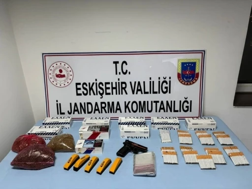 Kaçak sigara satmak için müşteri arayan şüpheli yakalandı
