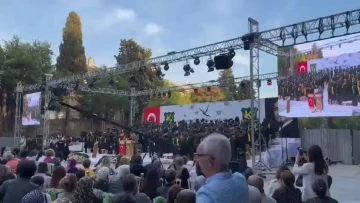 Kadıköy’de öğrencilerden okul müdürüne tepki
