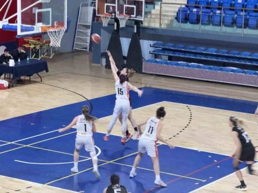 Kadınlar Bölgesel Basketbol Ligi: Düzce Atletik: 44 - Besaş Spor: 51
