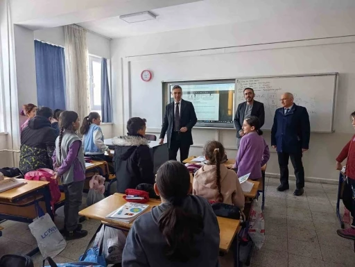 Kahraman’ın okul ziyaretleri devam ediyor
