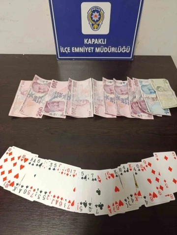 Kapaklı’da kumar oynayan 9 kişiye 57 bin lira ceza

