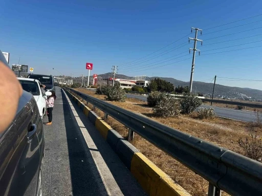 Milas’ta Çocuklar Karayolunda Dilendiriliyor