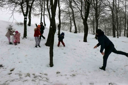 Karın tadını en çok çocuklar çıkardı
