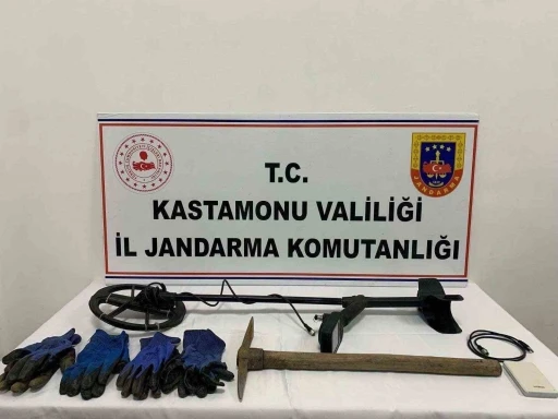 Kastamonu’da define avcıları suçüstü yakalandı
