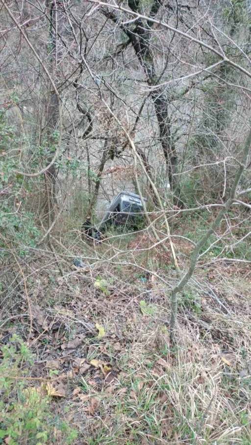 Kastamonu’da Fiat-Tofaş marka otomobil, 20 metre şarampole yuvarlandı, sürücüsü yaralandı
