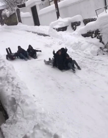 Kastamonu’da vatandaşlar karın tadını kızaklarla çıkardı
