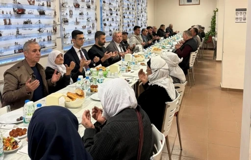 Kaymakam Çelik, 65 yaş üstü ailelerle iftarda buluştu
