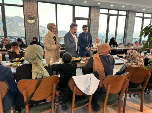 Kaymakam Özçelik, yetim ve öksüz çocuklarla iftar yaptı
