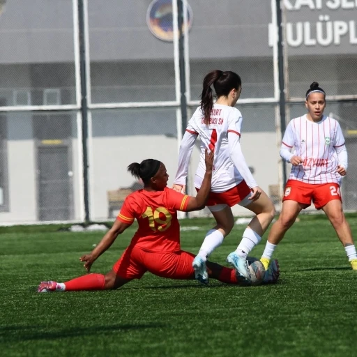 Kayseri Kadın FK 1 puana razı oldu
