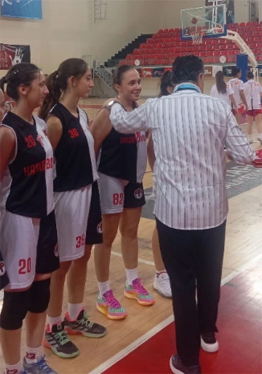 Kayseri U-18 KızlarBasketbolLigi’nde şampiyon Melikgazi Kayseri Basketbol oldu
