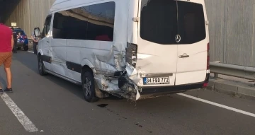 Keşan’da minibüs ile çarpışan otomobilin sürücüsü yaralandı
