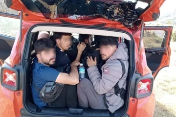 Kırklareli’nde dur ihtarına uymayan araçta kaçak göçmen yakalandı
