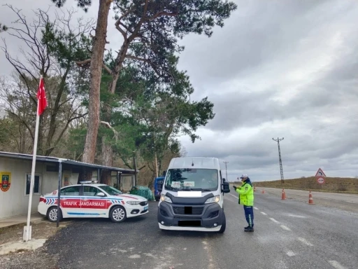 Kırklareli’nde trafik denetimi: Bin 788 sürücüye işlem yapıldı
