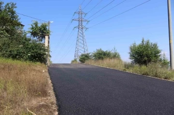 Kocaçeşme Caddesi’ne 250 ton asfalt
