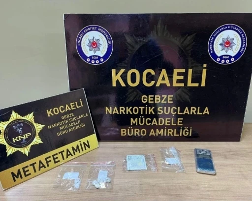 Kocaeli’de Metamfetamin ve Kannabinoid Yakalandı