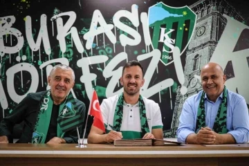 Kocaelispor, Mijo Caktas ile 2 yıllık sözleşme imzaladı
