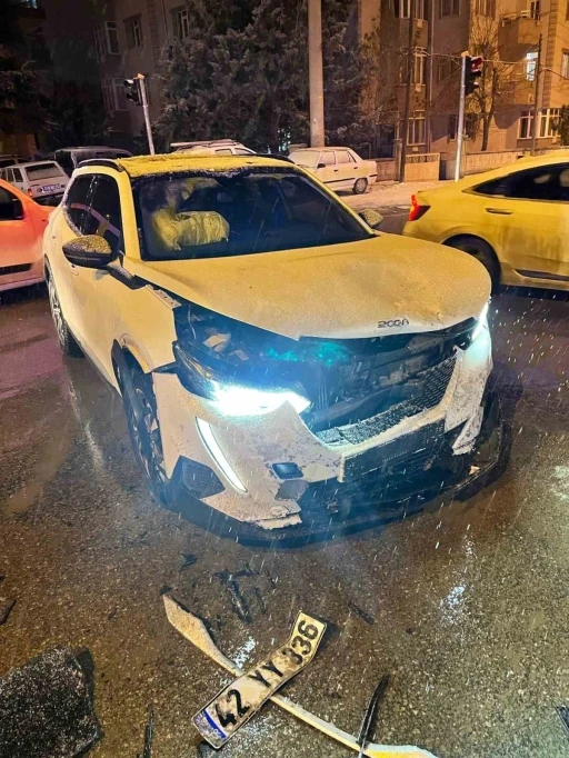 Konya’da otomobiller çarpıştı: 1 yaralı
