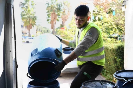 Konyaaltı’nda atık yağlar geri dönüşüm için toplanıyor
