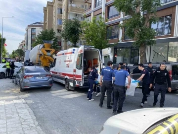 Küçükçekmece’de beton mikserinin çarptığı kadın öldü
