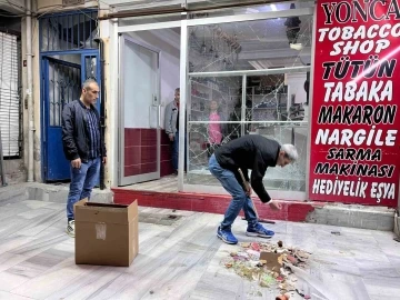 Küçükçekmece’de bir iş yerine ses bombası atıldı: 2 yaralı
