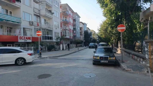 Kükürtlü’deki trafik levhaları yenilendi
