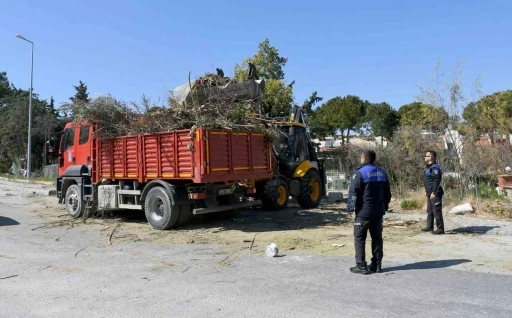 Kuşadası Belediyesi’nin çevre dedektifleri iş başında
