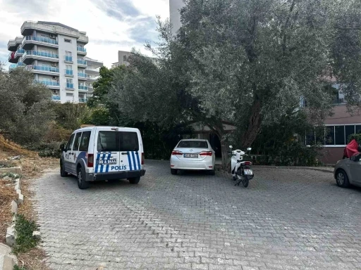 Kuşadası’nda bir kişi evinde ölü bulundu
