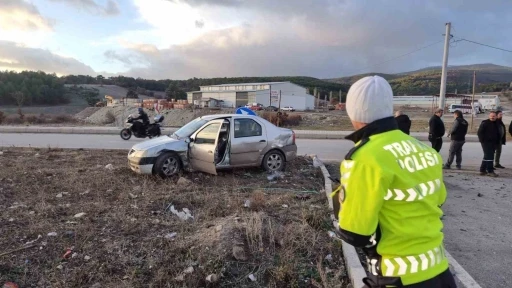 Kütahya’da o kavşakta yine kaza: 1 yaralı
