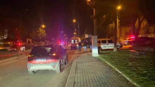 Kütahya’da &quot;dur&quot; ihtarına uymayan sürücü polise çarptı
