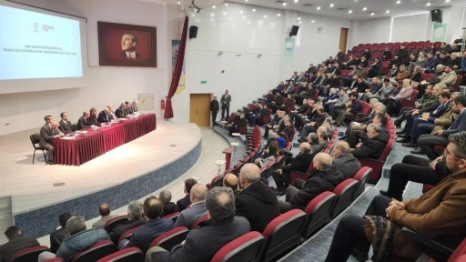 Kütahya İl Milli Eğitim Müdürü Yılmaz: &quot;Mevzuat değişikliklerini yakından takip etmeliyiz&quot;
