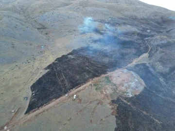 Malatya’da 4 ayrı noktada anız ve orman yangını
