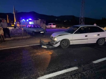 Malatya’da iki otomobil çarpıştı 1 yaralı
