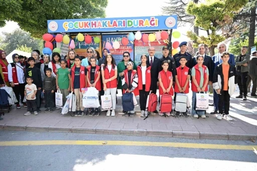 Malatya’da &quot;Çocuk Hakları Durağı&quot; etkinliğiyle farkındalık artırıldı
